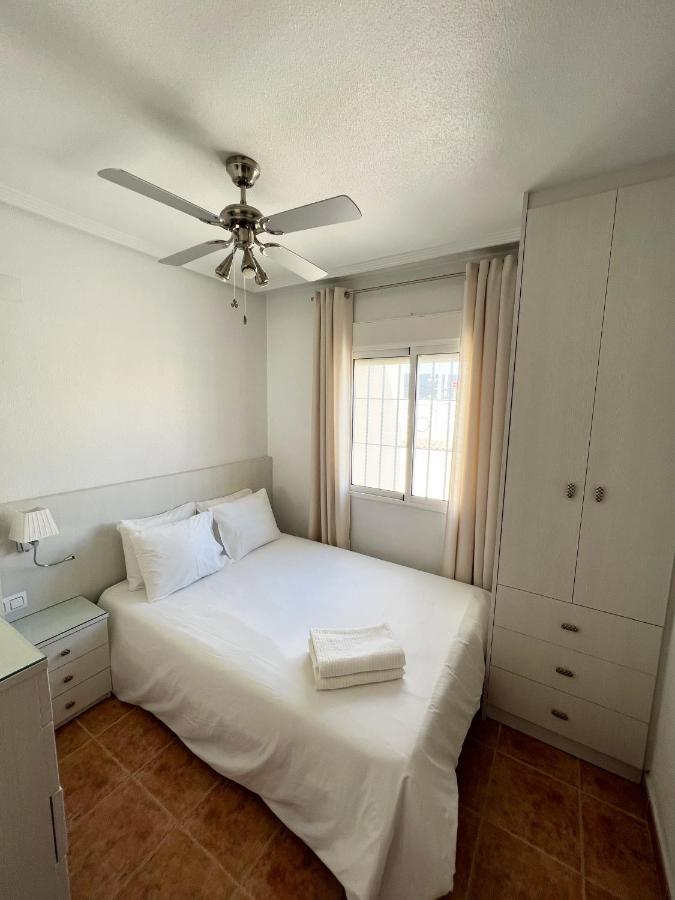 דירות אוריהואלה Penthouse & Jacuzzi With Sea Views In Costa Blanca מראה חיצוני תמונה